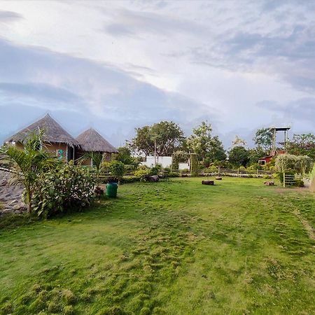 Van Vagdo Resort Rajpipla Exterior photo