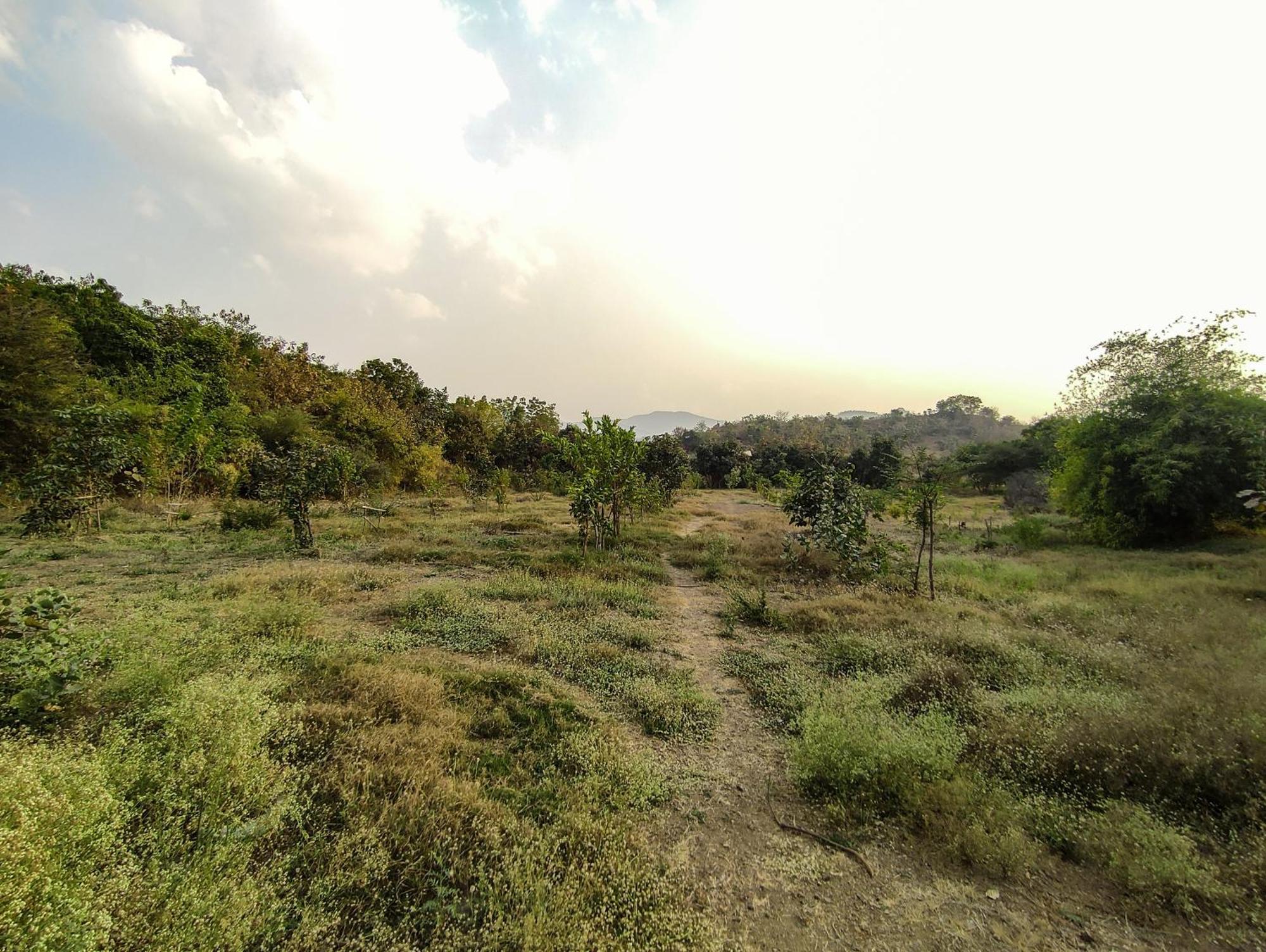 Van Vagdo Resort Rajpipla Exterior photo