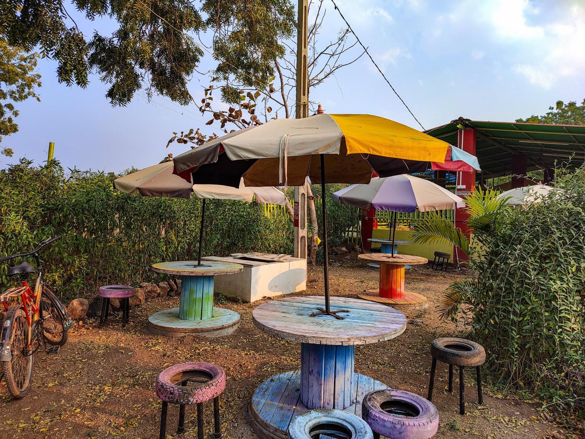 Van Vagdo Resort Rajpipla Exterior photo