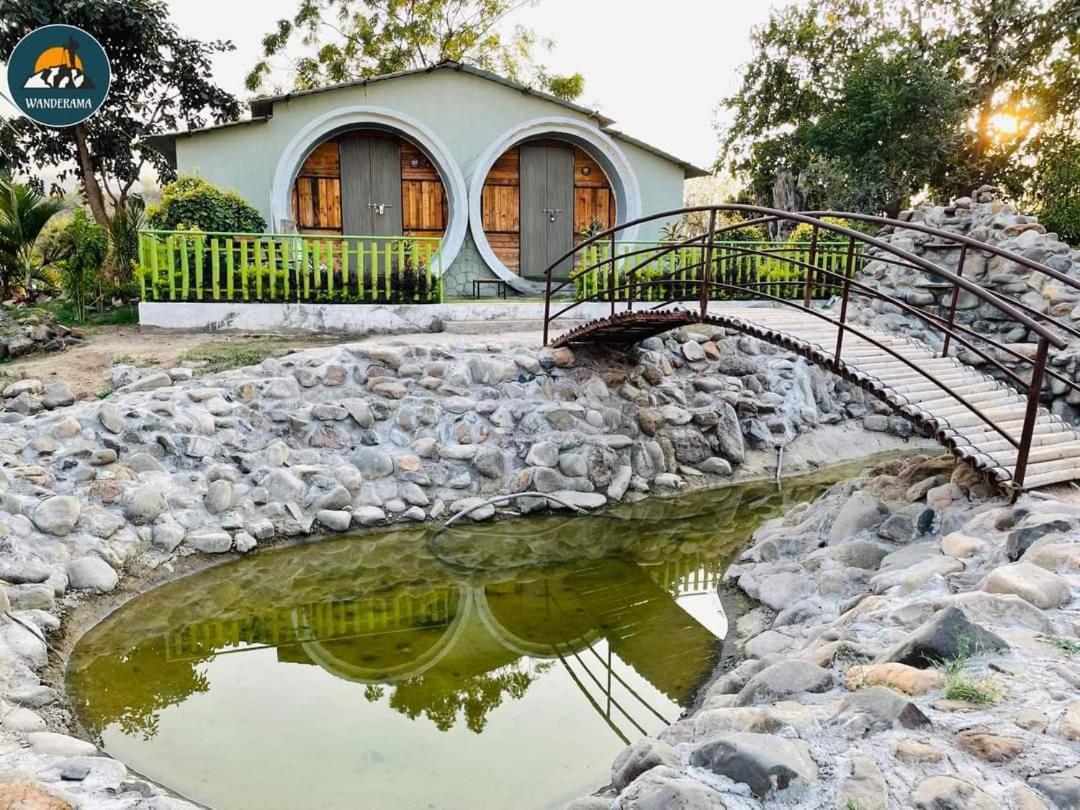 Van Vagdo Resort Rajpipla Exterior photo