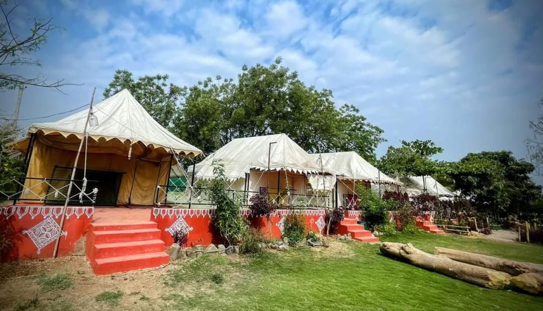 Van Vagdo Resort Rajpipla Exterior photo